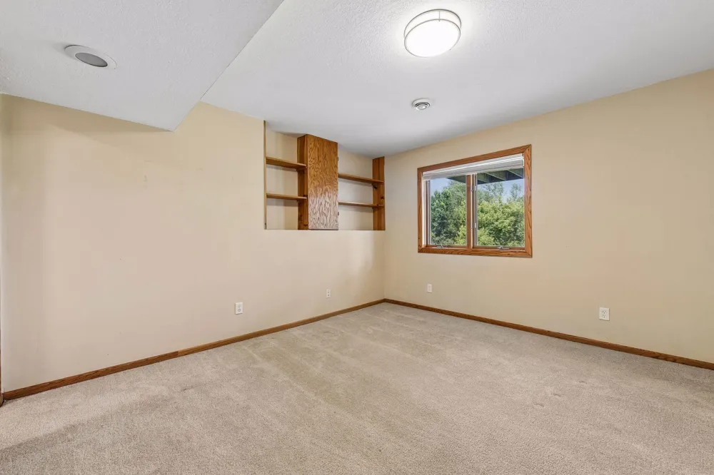 1118 W State Street Belle Plaine, MN 56011