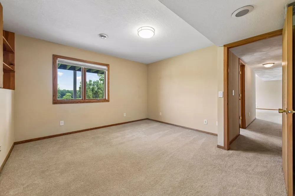 1118 W State Street Belle Plaine, MN 56011