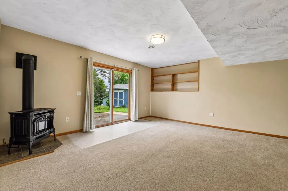 1118 W State Street Belle Plaine, MN 56011