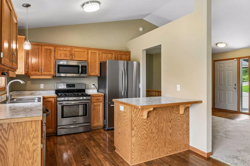 1118 W State Street Belle Plaine, MN 56011