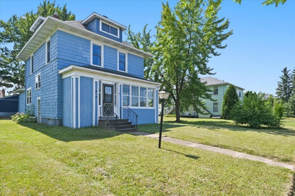 814 20th Street Superior, WI 54880