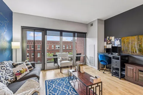 929 Portland Avenue #307