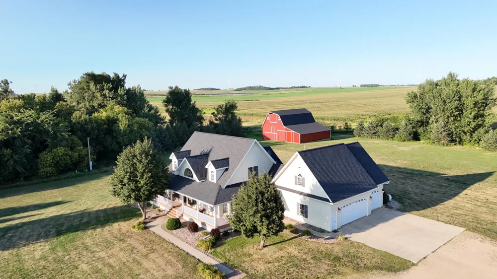 2980 County Road 101 Hendricks, MN 56136