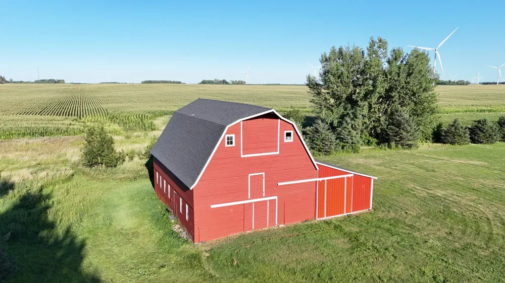 2980 County Road 101 Hendricks, MN 56136