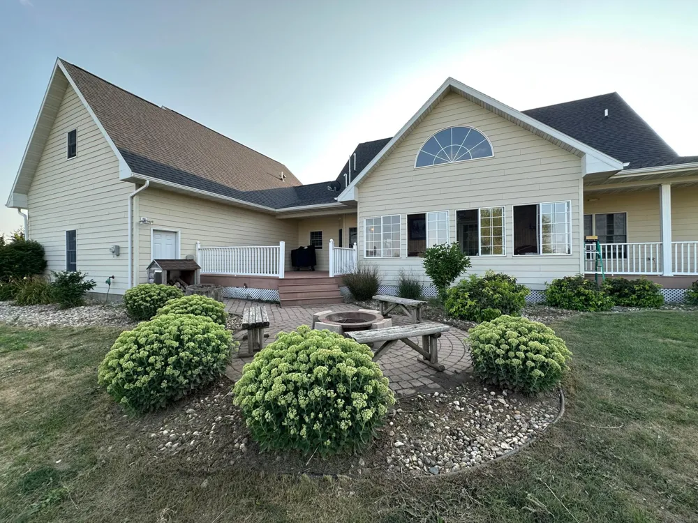 2980 County Road 101 Hendricks, MN 56136