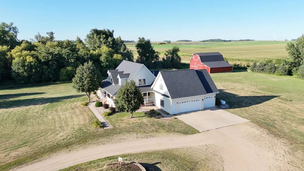 2980 County Road 101 Hendricks, MN 56136