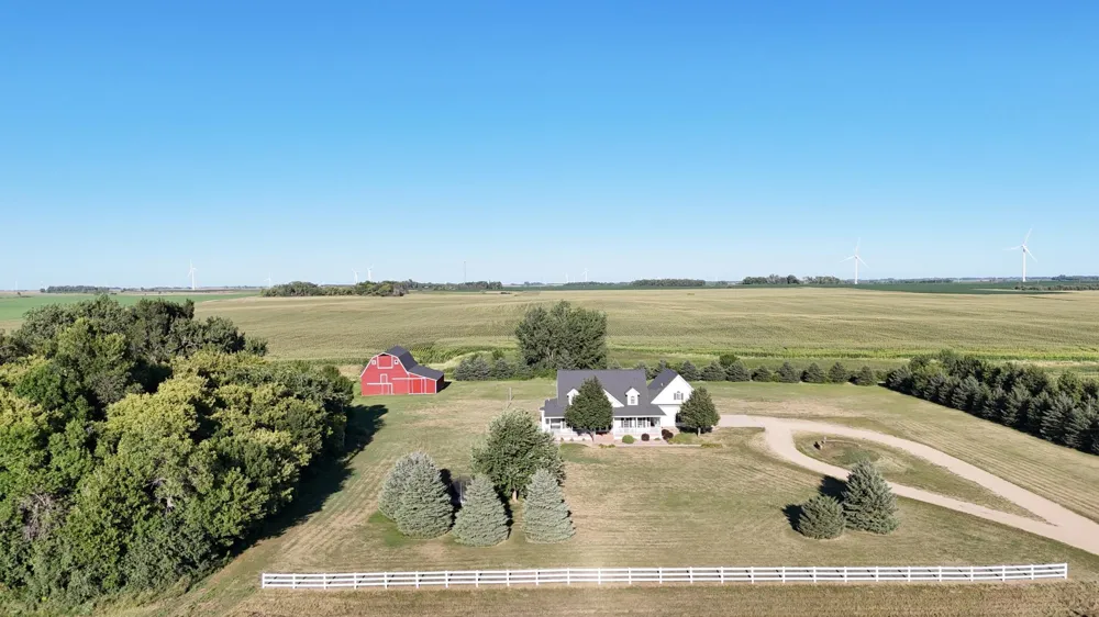 2980 County Road 101 Hendricks, MN 56136