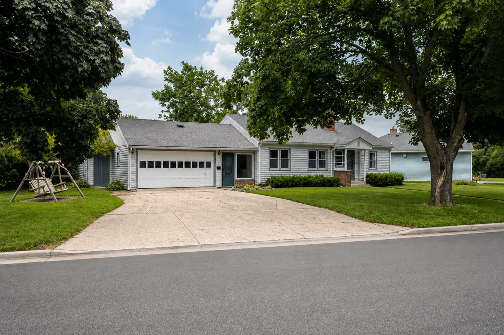 128 Park Lane Le Sueur, MN 56058