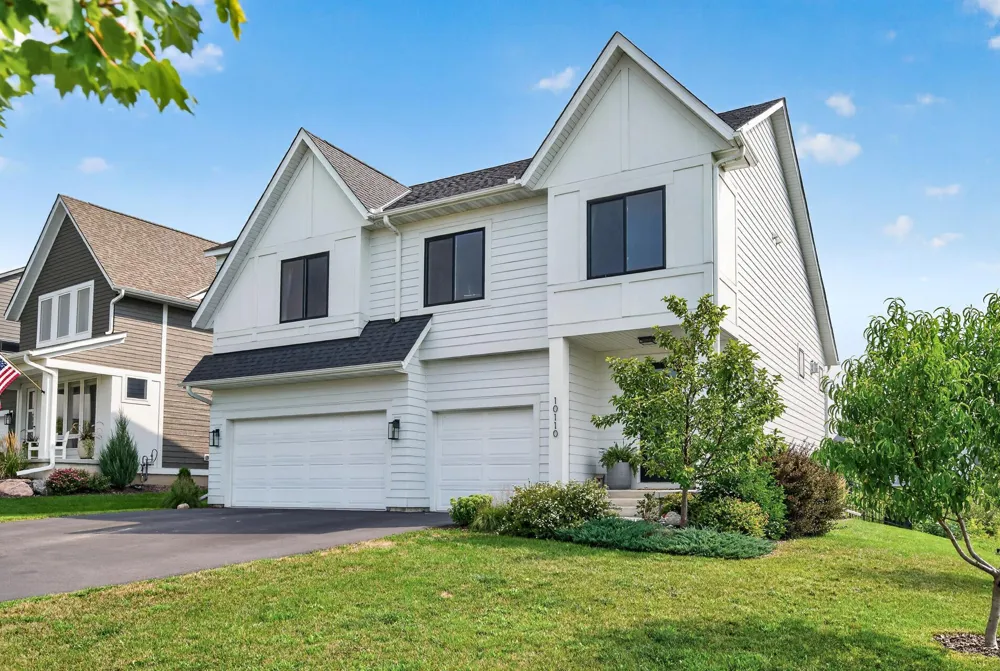 10110 Harvest Trail Victoria, MN 55318