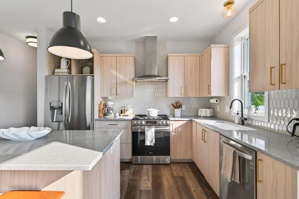 10110 Harvest Trail Victoria, MN 55318