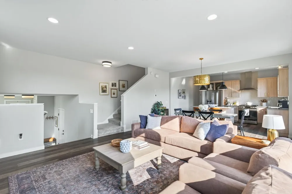 10110 Harvest Trail Victoria, MN 55318