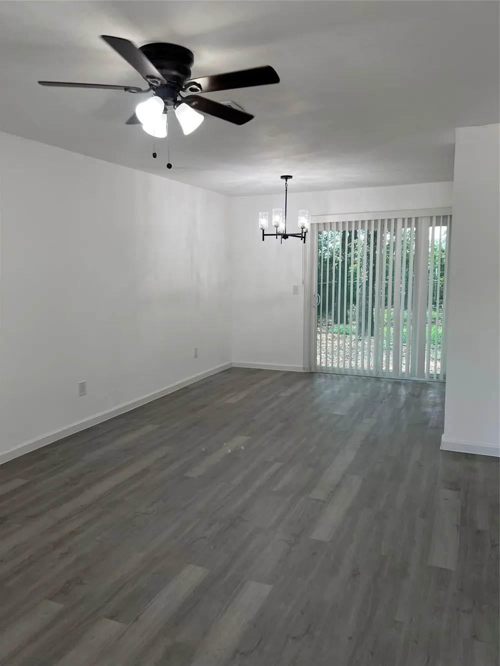 3221 Forestdale Lane Balch Springs, TX 75180