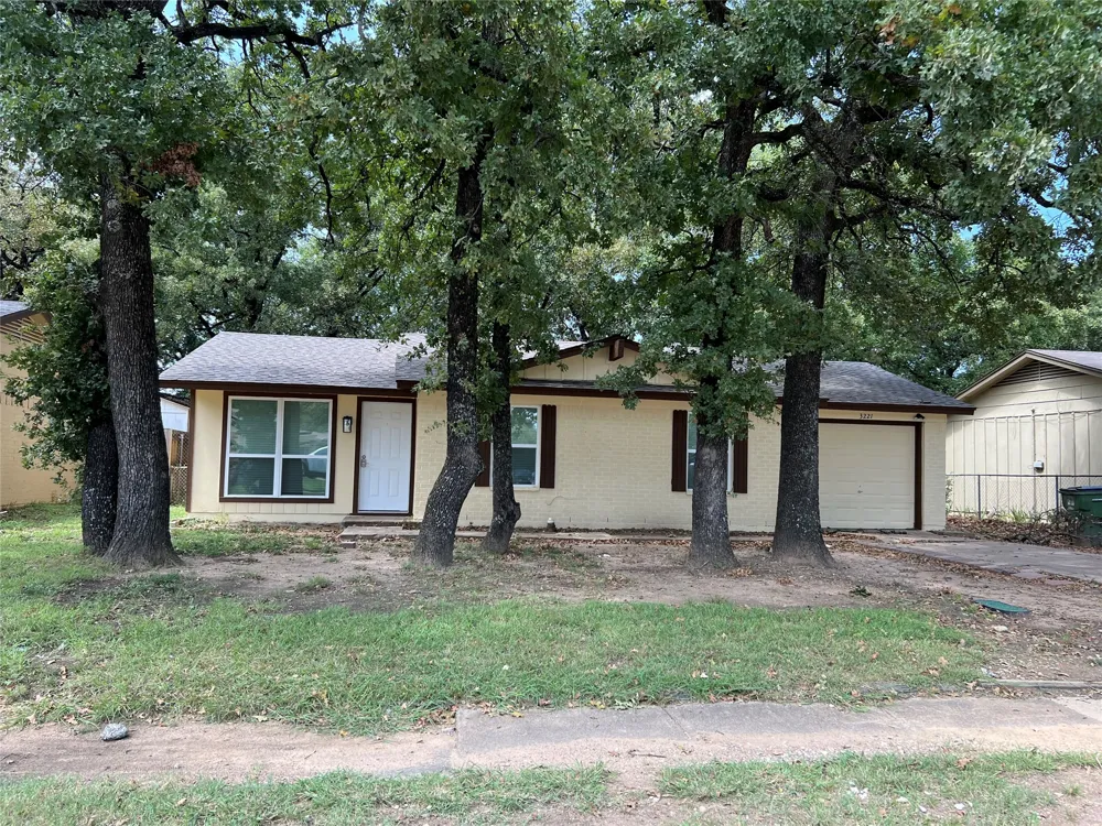 3221 Forestdale Lane Balch Springs, TX 75180
