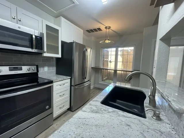 3904 Rawlins Street #113 Dallas, TX 75219
