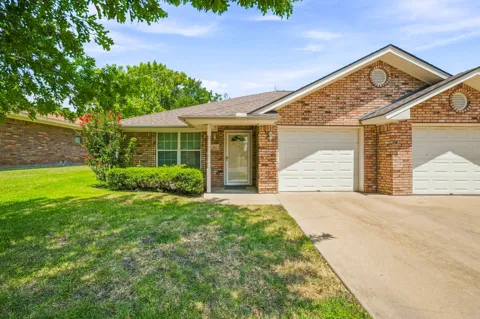 231 Bluebonnet Street
