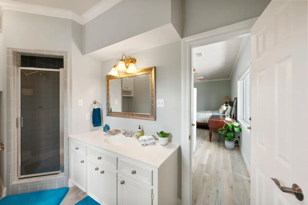 2207 Twin Oaks Boulevard Kemah, TX 77565