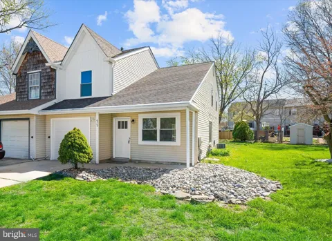 11 WEDGEFIELD COURT