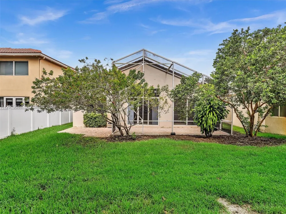6271 SW 195th Ave Pembroke Pines, FL 33332