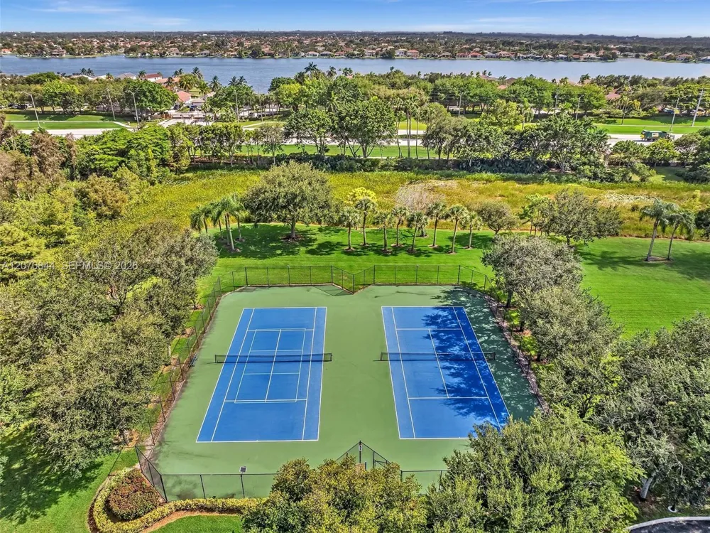 6271 SW 195th Ave Pembroke Pines, FL 33332