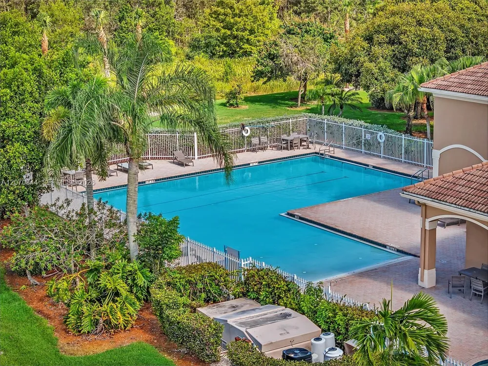 6271 SW 195th Ave Pembroke Pines, FL 33332