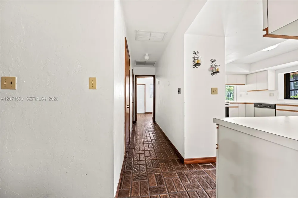 22100 194th Avenue Miami, FL 33170