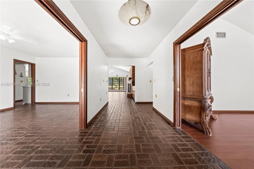 22100 194th Avenue Miami, FL 33170