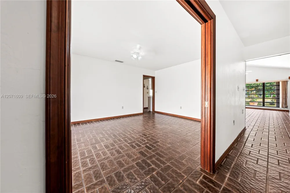 22100 194th Avenue Miami, FL 33170
