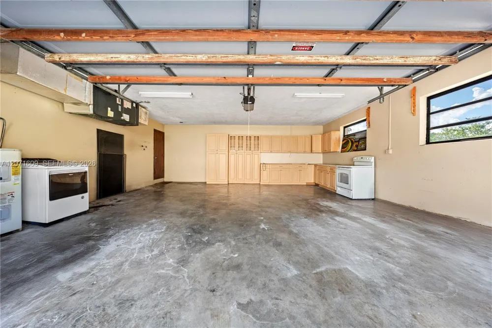 22100 194th Avenue Miami, FL 33170