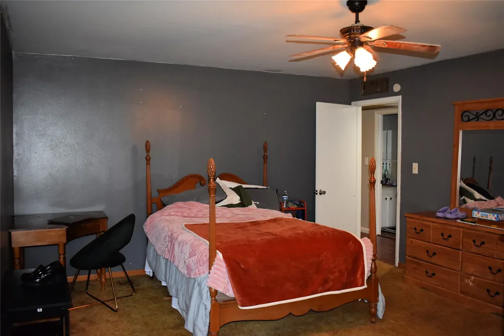 1110 S 4 STREET Hugo, OK 74743