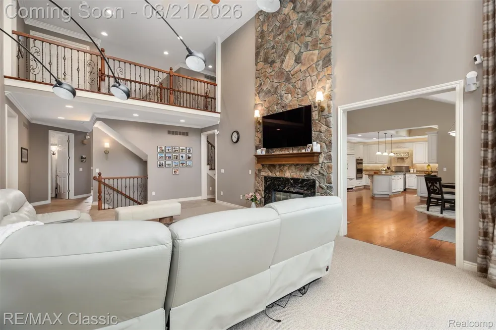 18133 Mission Point Northville Township, MI 48168