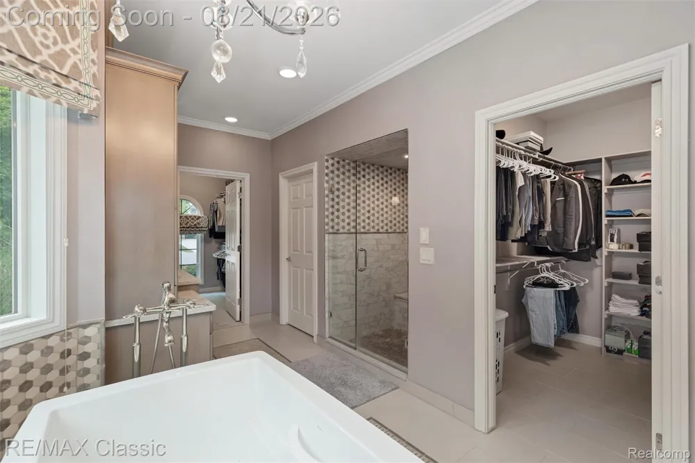 18133 Mission Point Northville Township, MI 48168