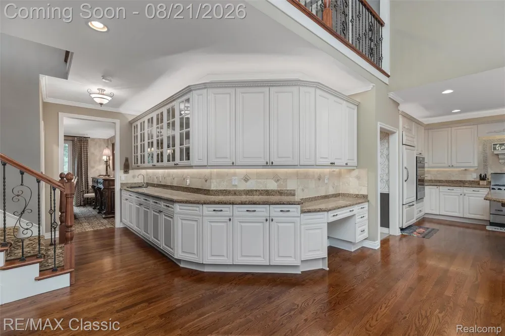 18133 Mission Point Northville Township, MI 48168