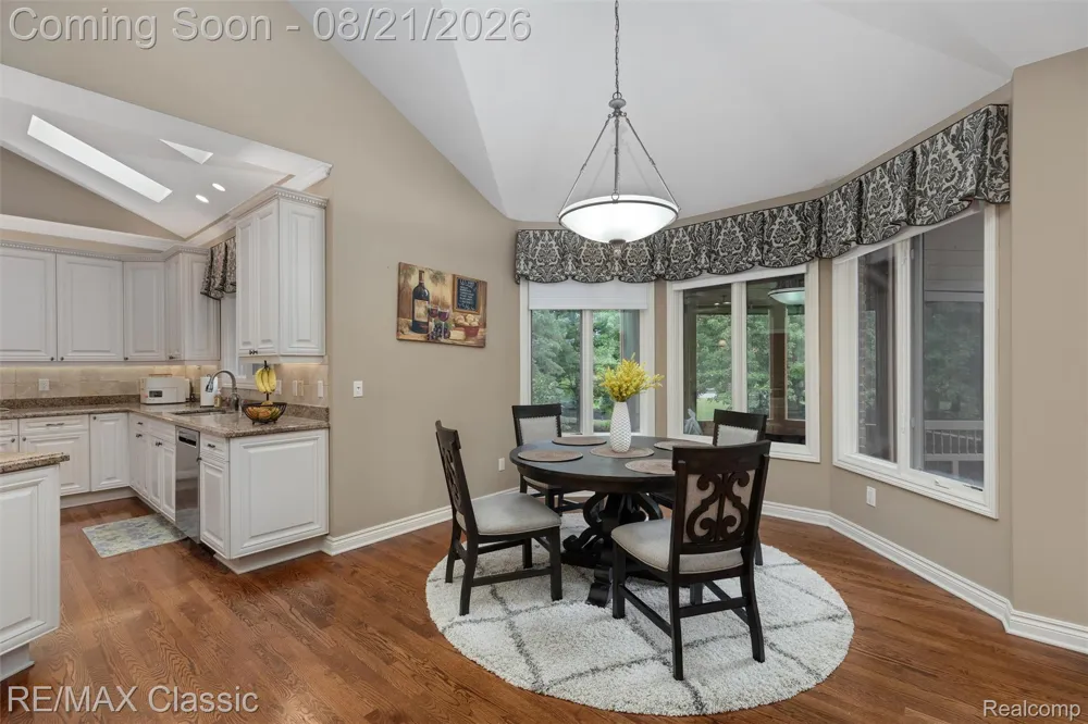 18133 Mission Point Northville Township, MI 48168