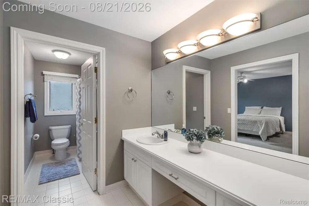 18133 Mission Point Northville Township, MI 48168