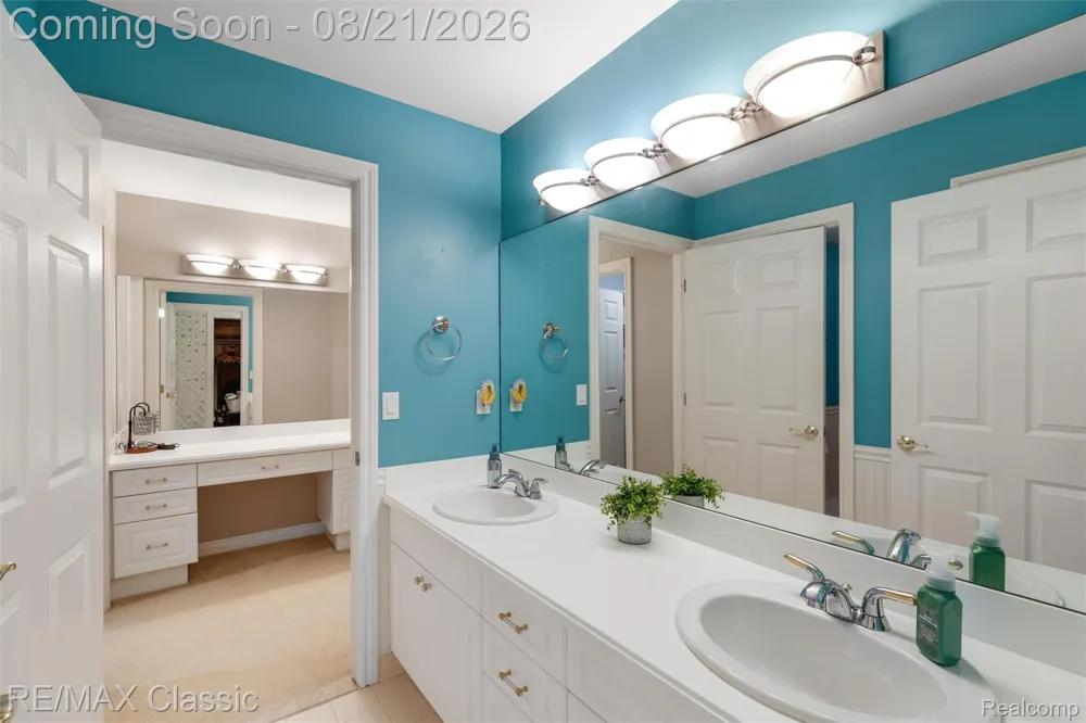 18133 Mission Point Northville Township, MI 48168