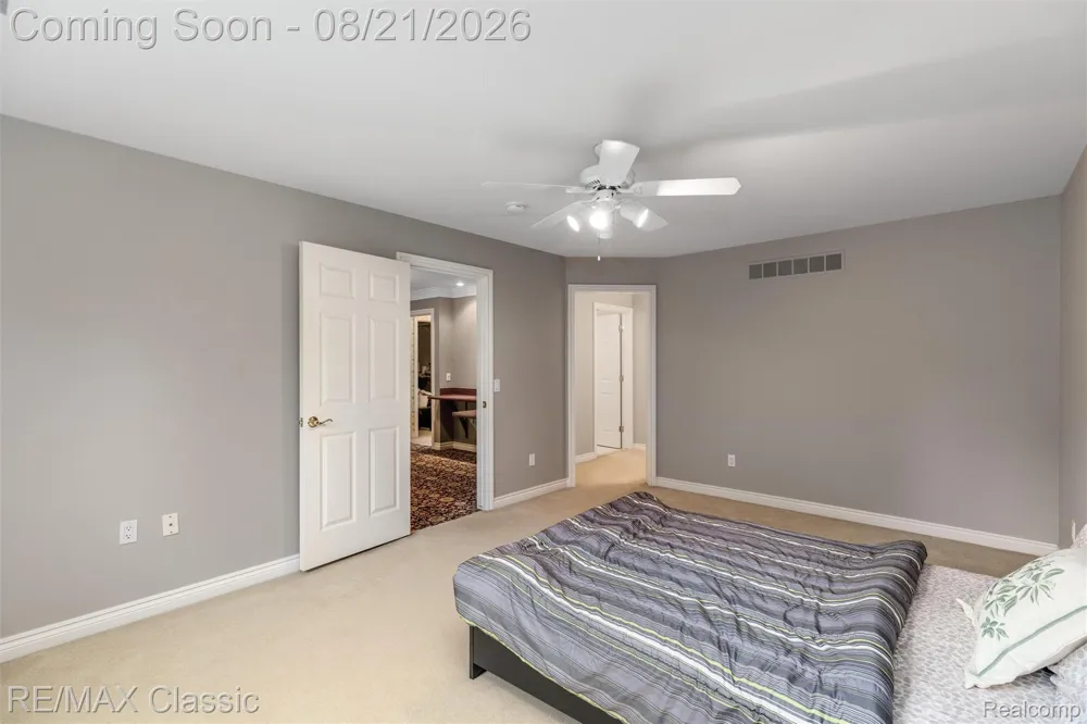 18133 Mission Point Northville Township, MI 48168