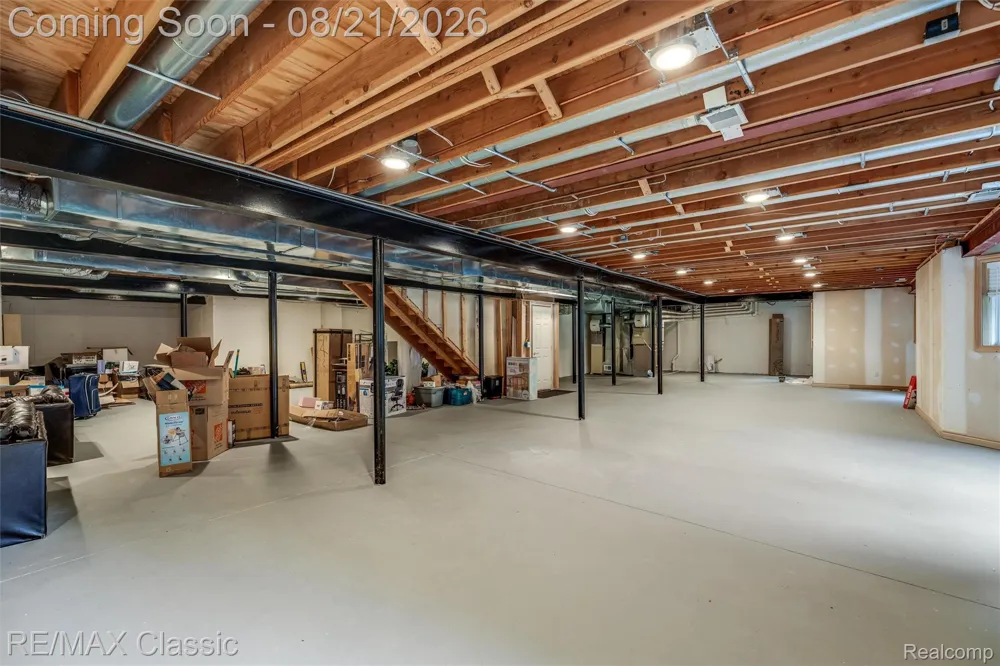 18133 Mission Point Northville Township, MI 48168