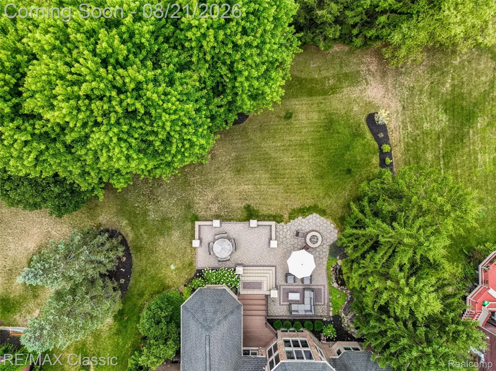 18133 Mission Point Northville Township, MI 48168