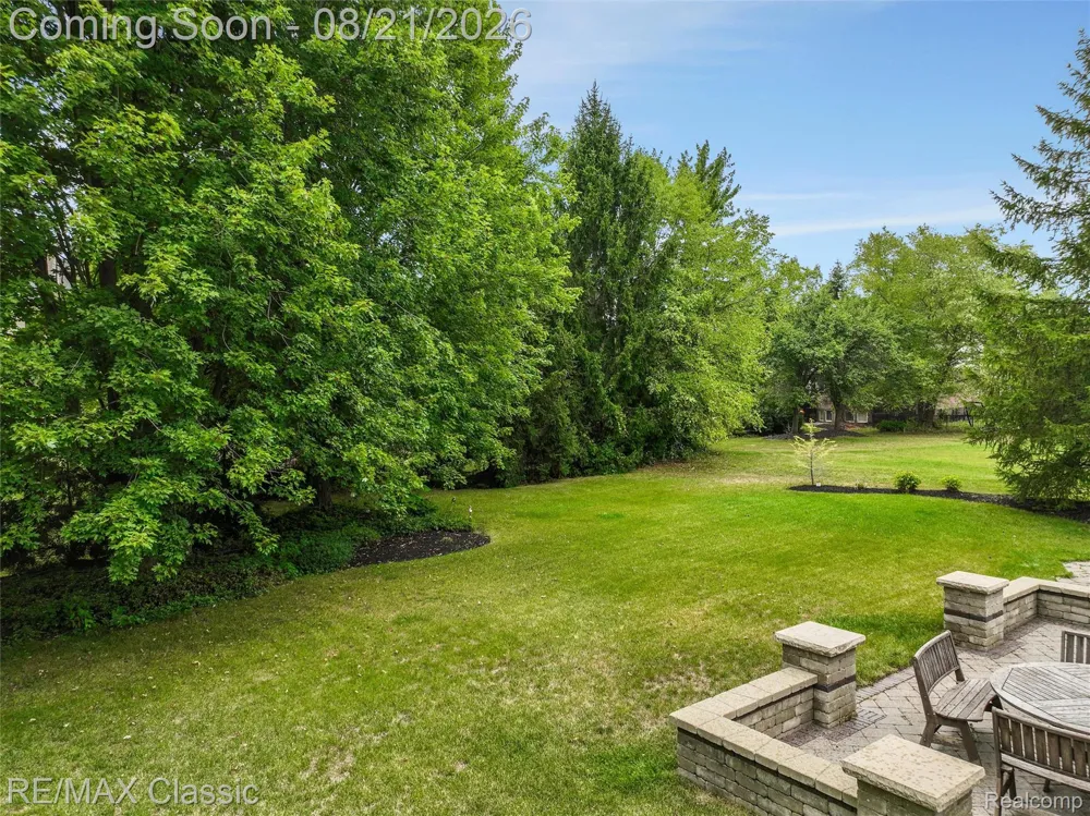 18133 Mission Point Northville Township, MI 48168