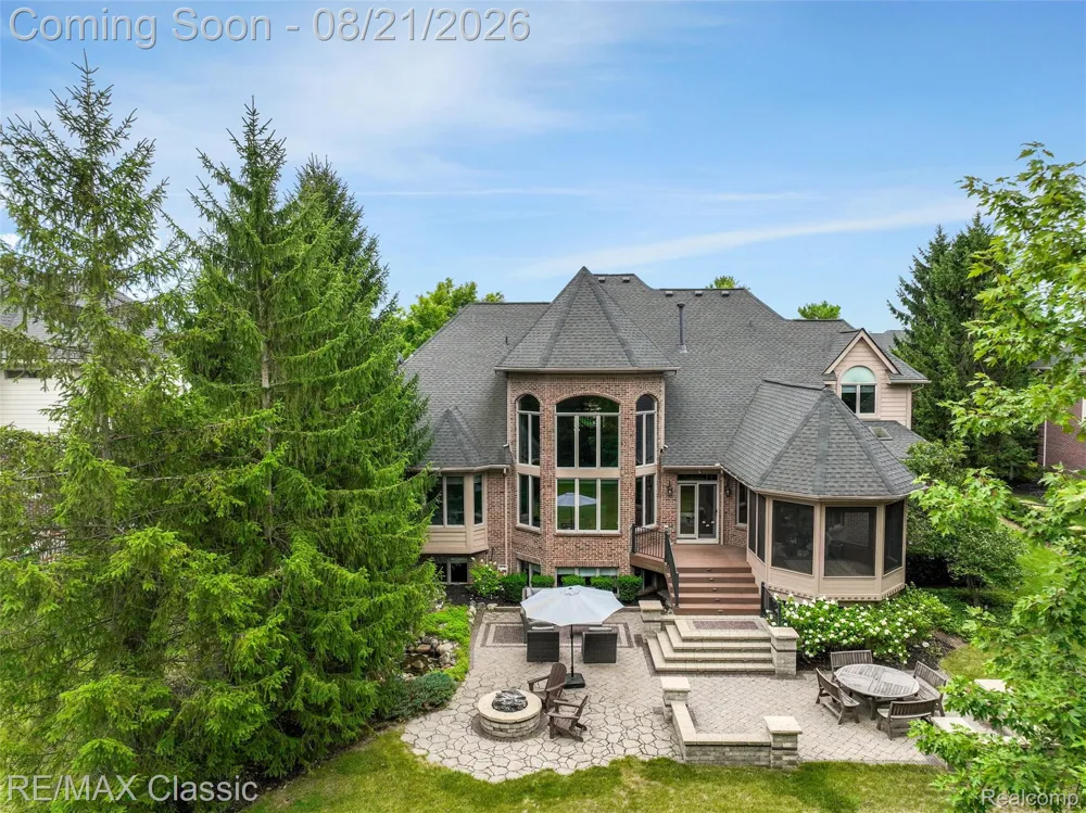 18133 Mission Point Northville Township, MI 48168