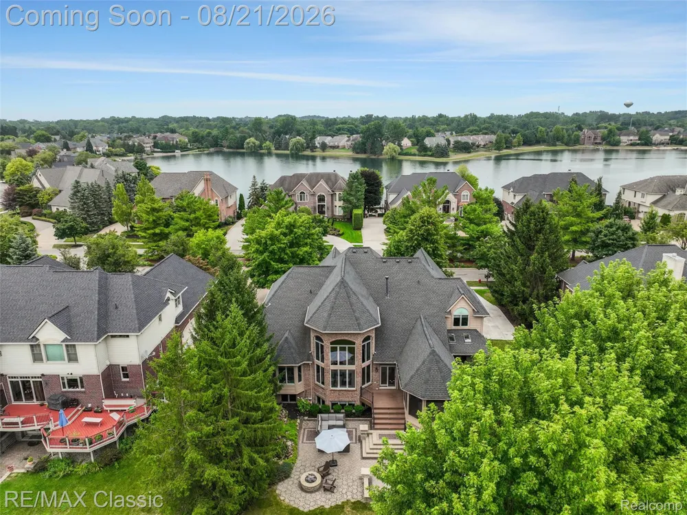 18133 Mission Point Northville Township, MI 48168