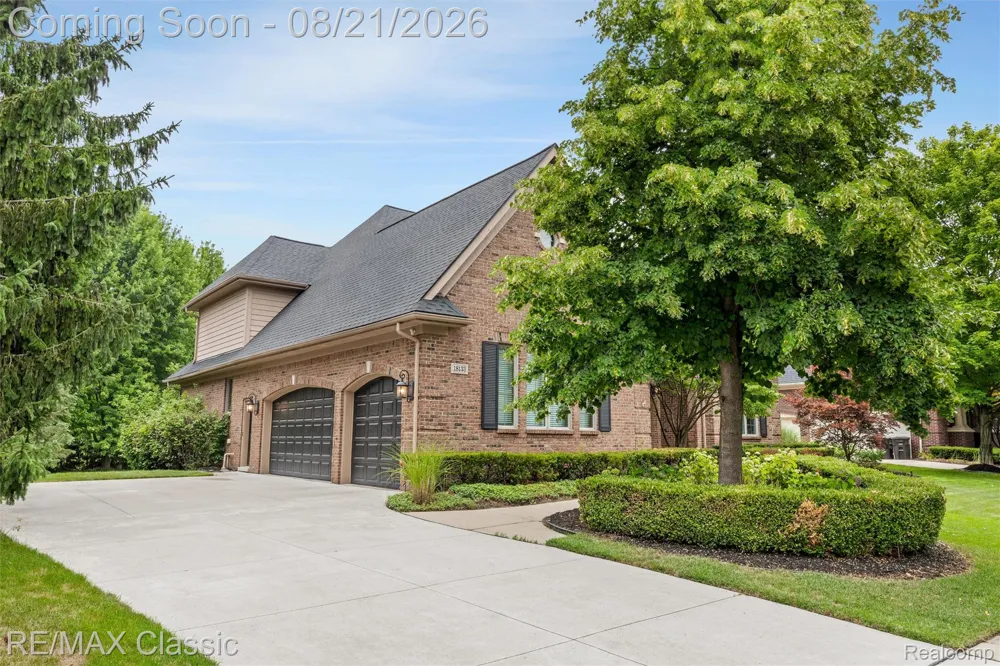 18133 Mission Point Northville Township, MI 48168