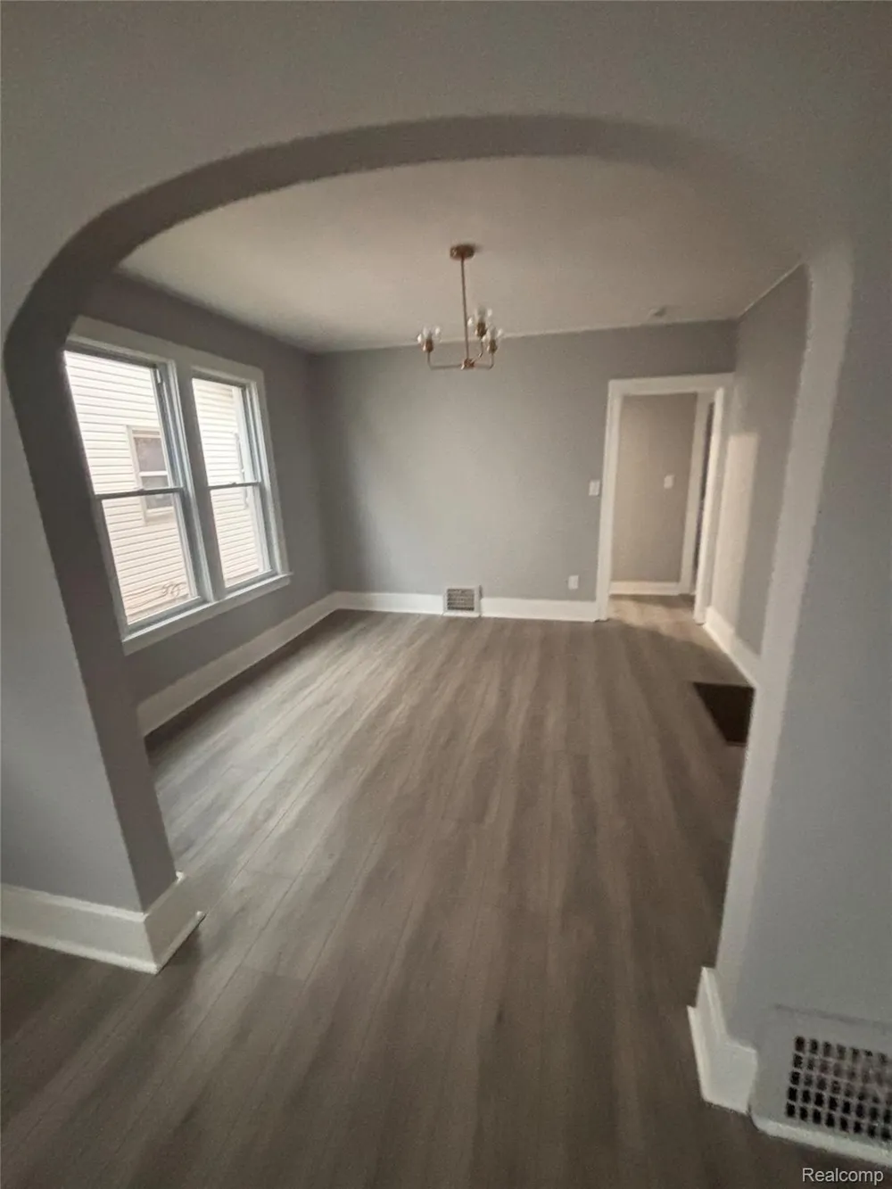 1307 University Avenue Lincoln Park City, MI 48146
