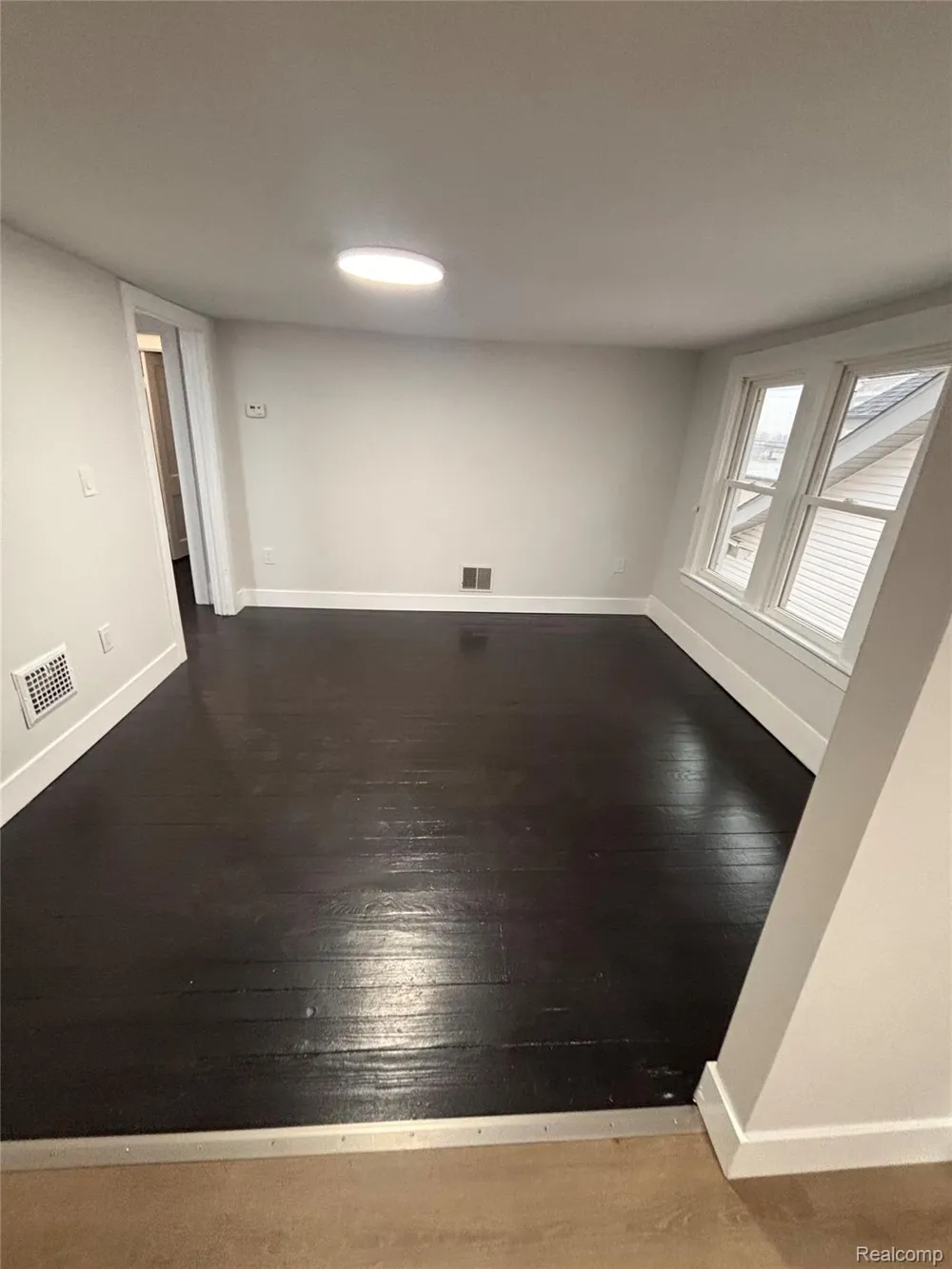 1307 University Avenue Lincoln Park City, MI 48146