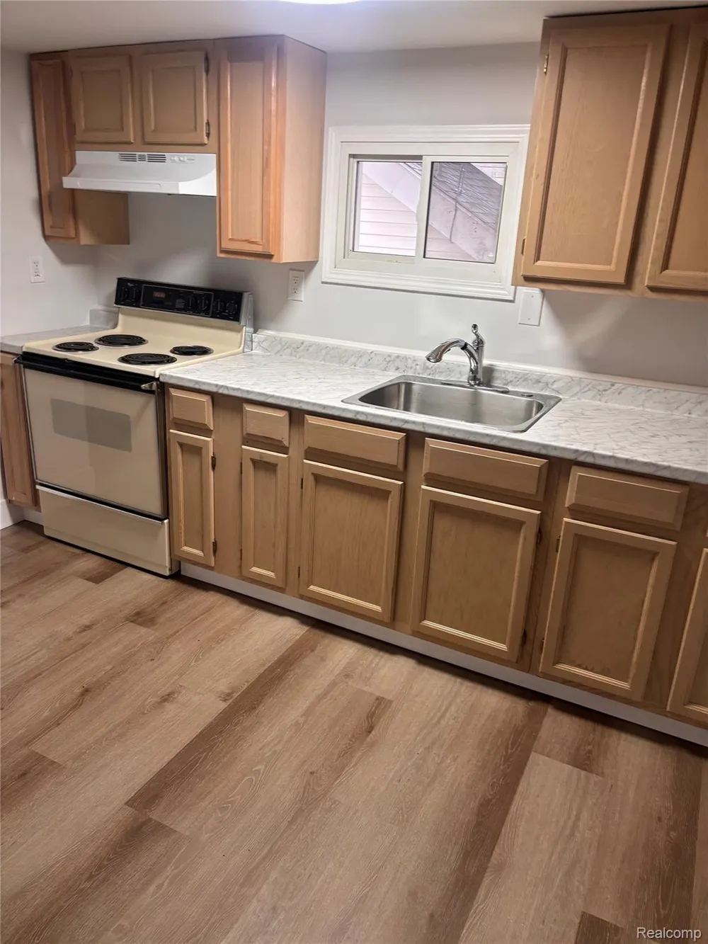 1307 University Avenue Lincoln Park City, MI 48146