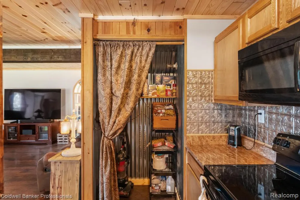 6389 Postlewait Road Mancelona Township, MI 49659