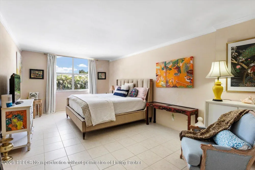 2860 S OCEAN BOULEVARD #208 Palm Beach, FL 33480