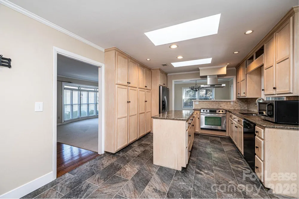 2035 2nd Street NW Hickory, NC 28601