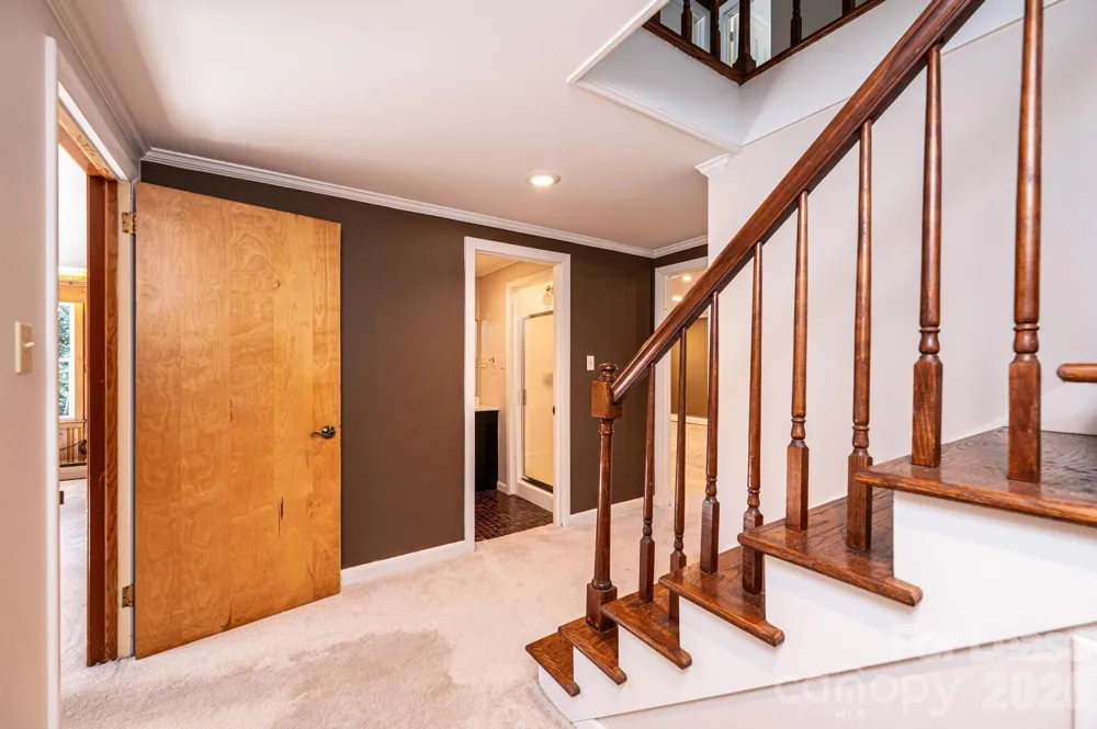 2035 2nd Street NW Hickory, NC 28601