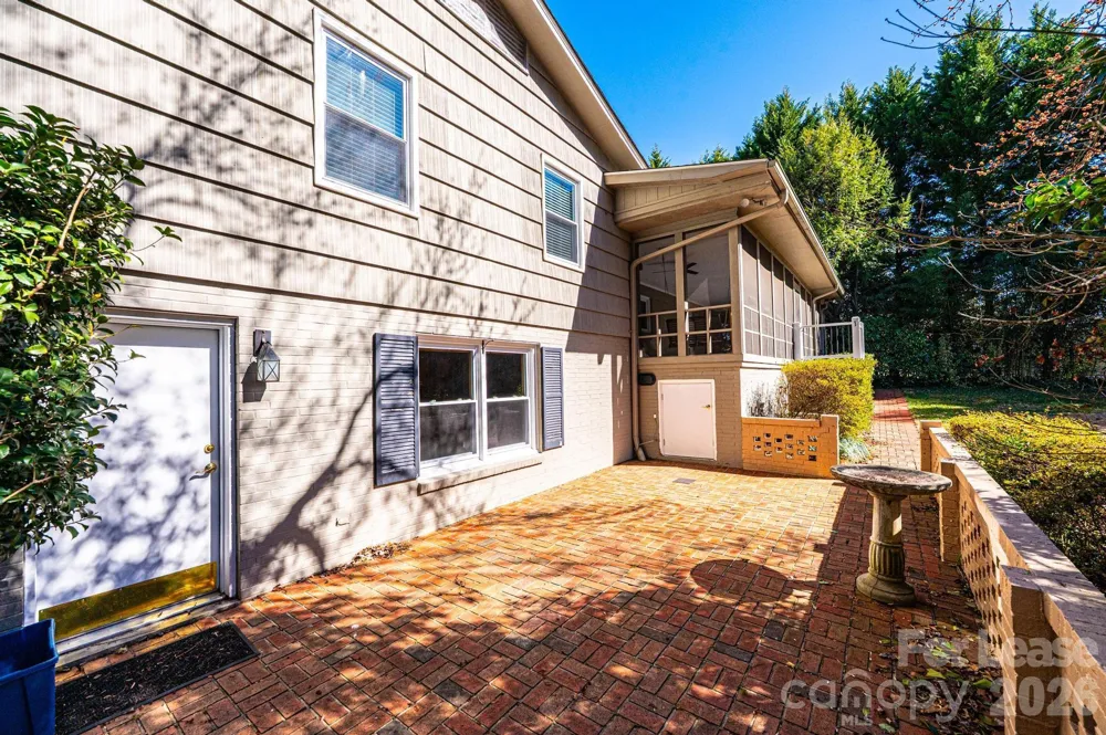 2035 2nd Street NW Hickory, NC 28601